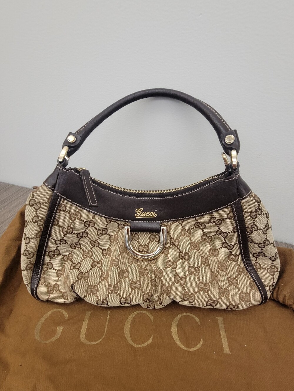 Gucci🍒 Monogram Canvas D Ring Medium Hobo Shoulder Bag